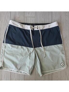 Vuori Men's Colorblock Board Shorts Swim Trunks Blue Green 36 Gym Fitness Casual